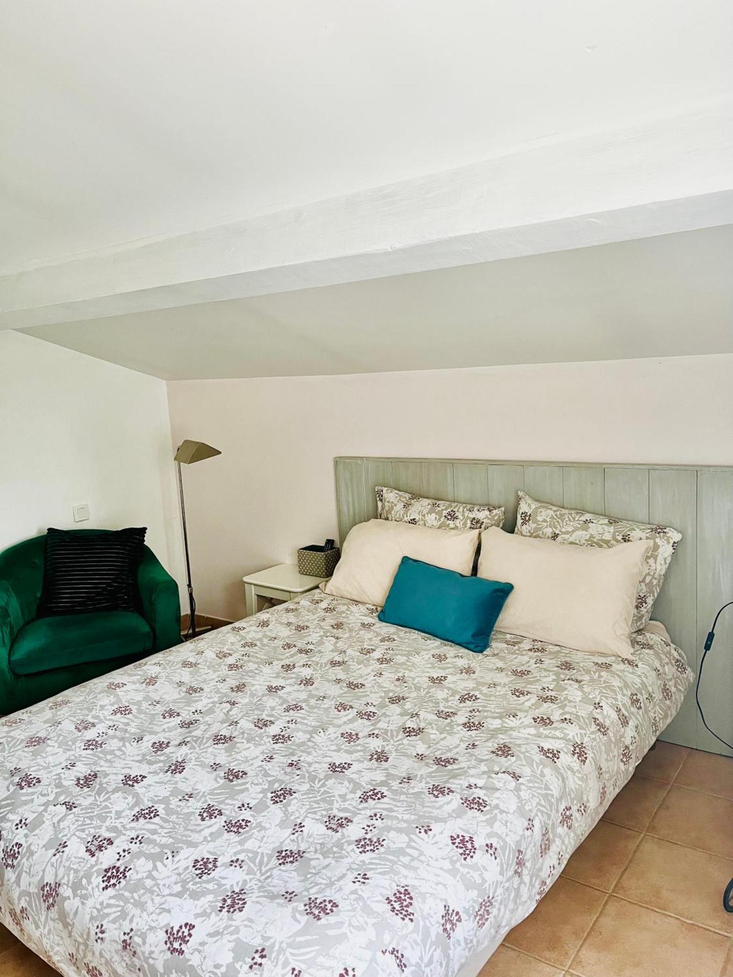 Mas Saint-Ange Bed & Breakfast Lunel  Cameră foto