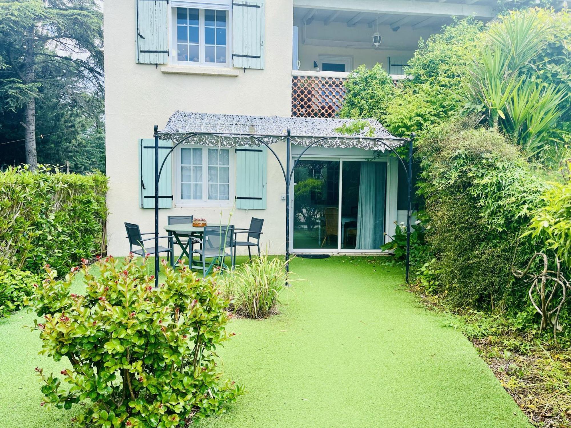 Mas Saint-Ange Bed & Breakfast Lunel  Exterior foto